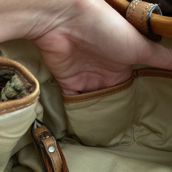 Fossil Handbag with Wooden Top Handle Straw/Plaid pattern - Picture 16 of 17